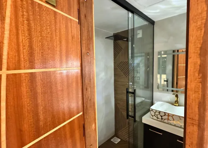Apartamento Moderno Frente A Praia Com 2 Quartos Localizacao Na Orla Imbativel